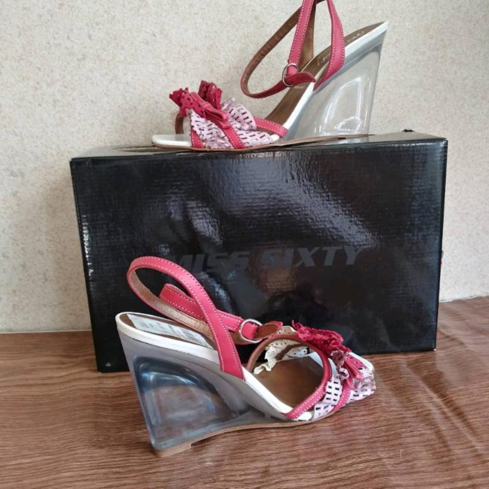 Miss Sixty platform open toe white & pink sandals. New with box in size 37.